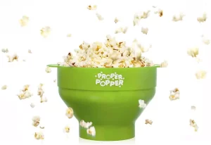 Proper popcorn in bowl